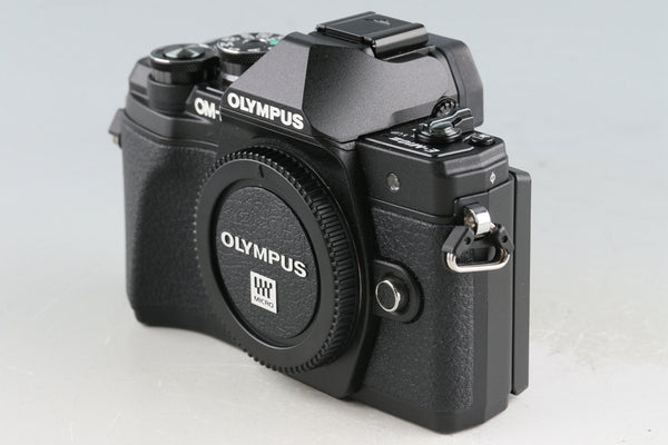 Olympus OM-D E-M10 III + M. Zuiko Digital 14-42mm F/3.5-5.6 + 40-150mm F/4-5.6 Lens *Shutter Count:7381 #52989E1