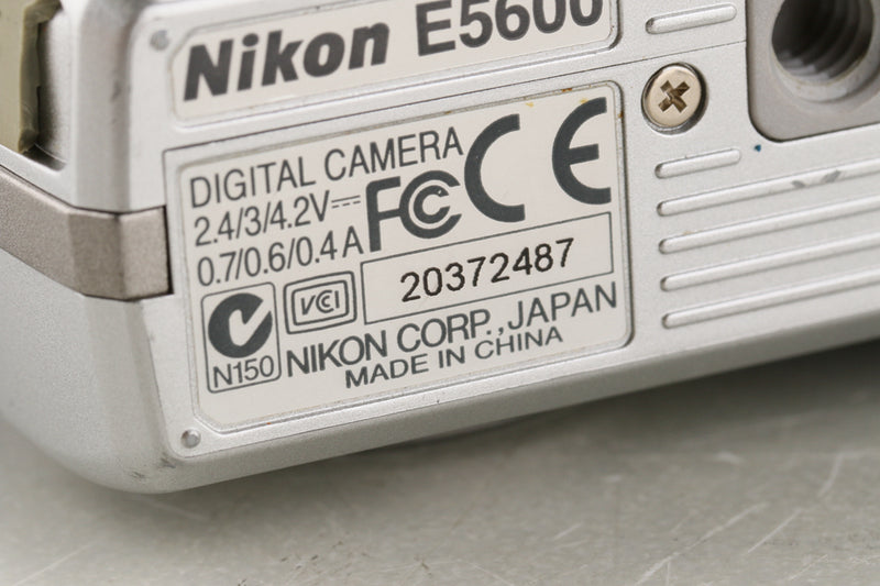 Nikon Coolpix E5600 Digital Camera #48703I