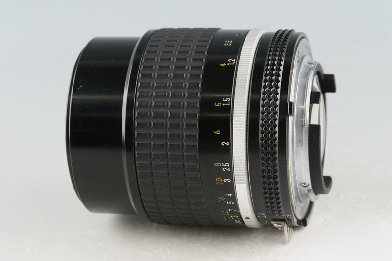 Nikon Nikkor 105mm F/2.5 Ais Lens #50231A4