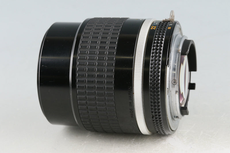 Nikon Nikkor 105mm F/2.5 Ais Lens #50231A4