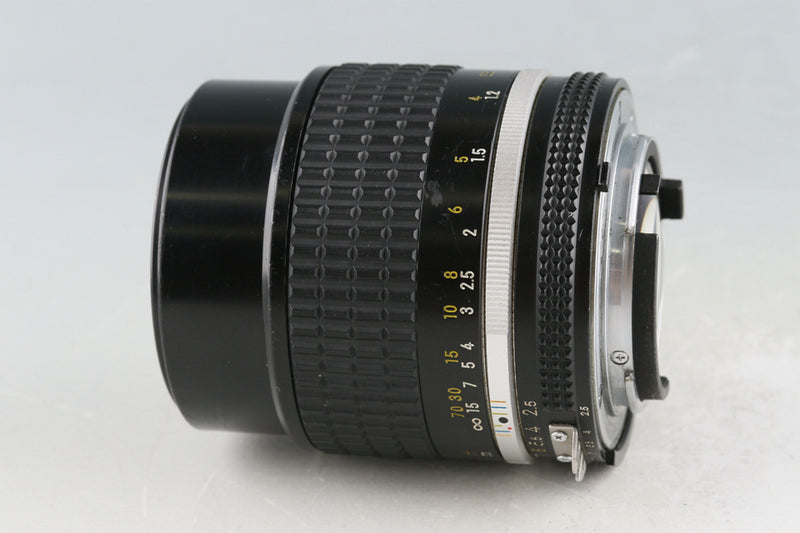 Nikon Nikkor 105mm F/2.5 Ais Lens #52922A5