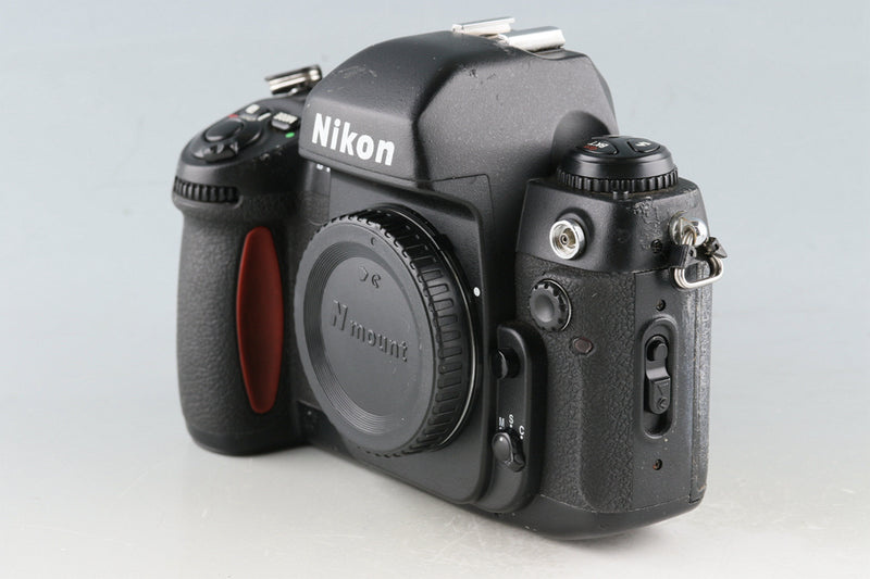 Nikon F100 35mm SLR Film Camera #54330E4