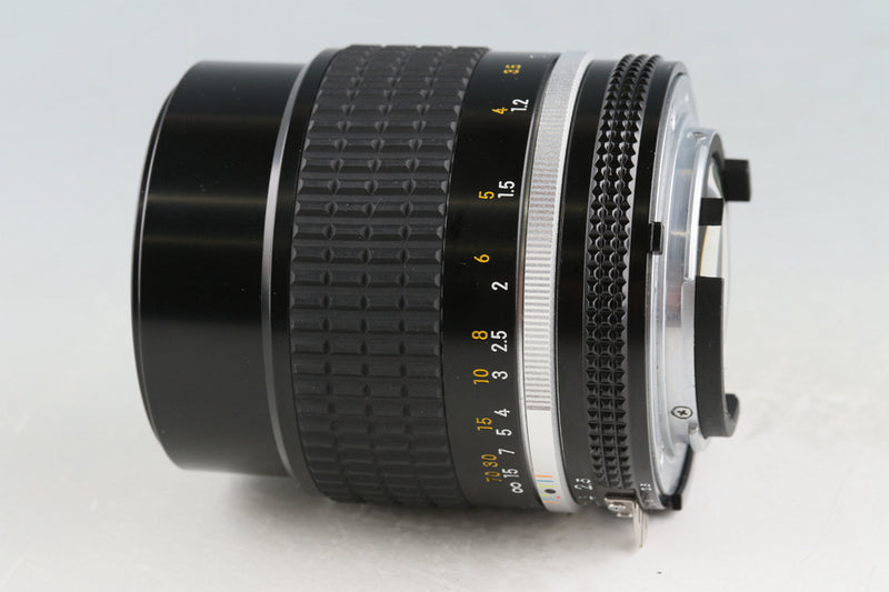 Nikon Nikkor 105mm F/2.5 Ais Lens #54371A4