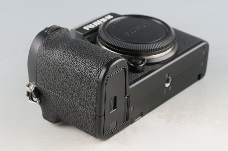 Fujifilm X-S10 + Fujinon Super EBC XC 15-45mm F/3.5-5.6 OIS PZ + XC 50-230mm F/4.5-6.7 OIS II With Box #54955L10