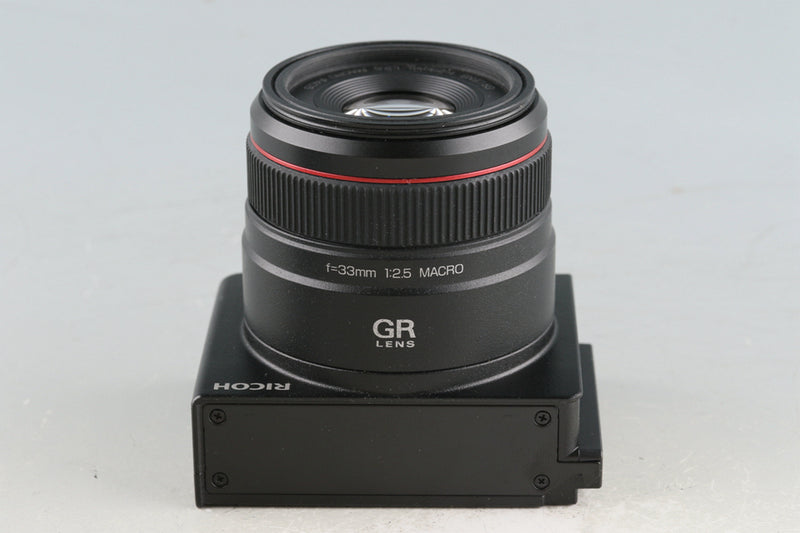 Ricoh GXR + A12 50mm F/2.5 Macro Lens + A16 24-85mm F/3.5-5.5 Lens #55091F3