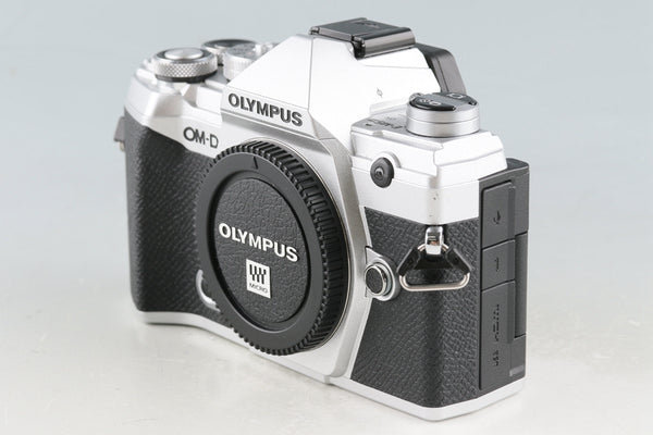 Olympus OM-D E-M5 Mark III Mirrorless Digital Camera *Shutter Count:2906 #55661E1