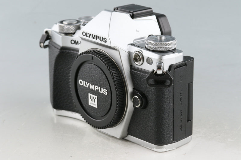 Olympus OM-D E-M5 Mark II Mirrorless Digital Camera *Shutter Count:22507 #55816F1