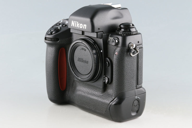 Nikon F5 35mm SLR Film Camera #56301D3