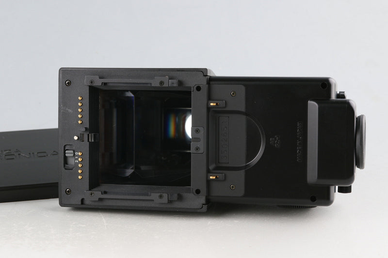 Zenza Bronica SQ-Ai + Zenzanon-PS 80mm F/2.8 + AE Prism Finder + Waist Level Finder + Motor Drive #58594L9