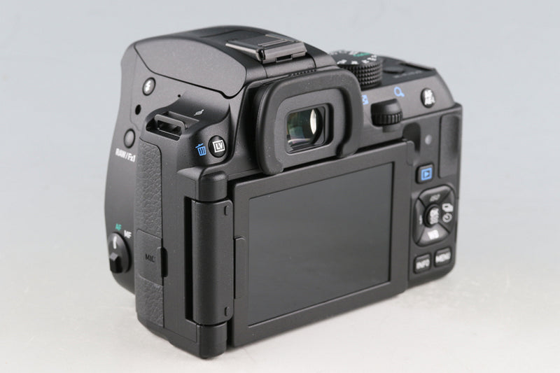 PENTAX K-70 ボディ + DA 18-135mm レンズ Pentax K-70 + SMC Pentax-DA 18-135mm F/3.5-5.6 ED AL IF DC WR Lens