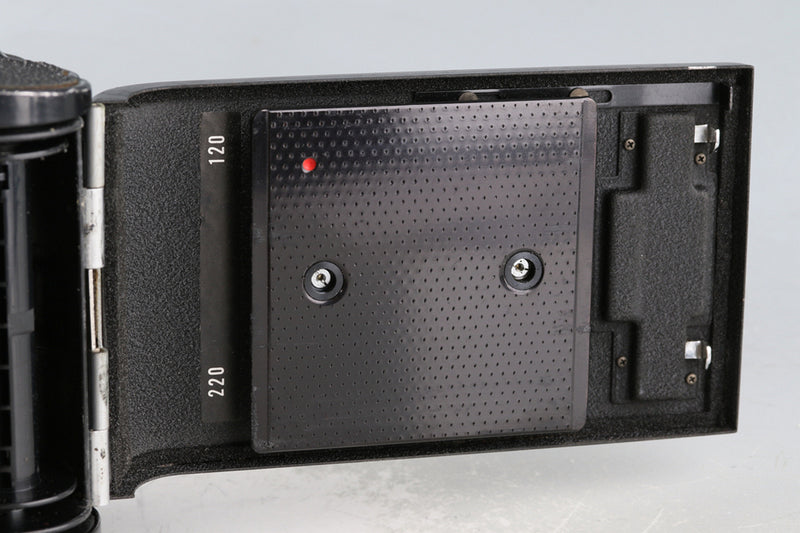 Mamiya C330 Professional + Mamiya-Sekor 80mm F/2.8 Lens #60979E3