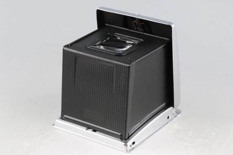 Hasselblad 500C + Carl Zeiss Planar 80mm F/2.8 Lens + C12 #61231E2