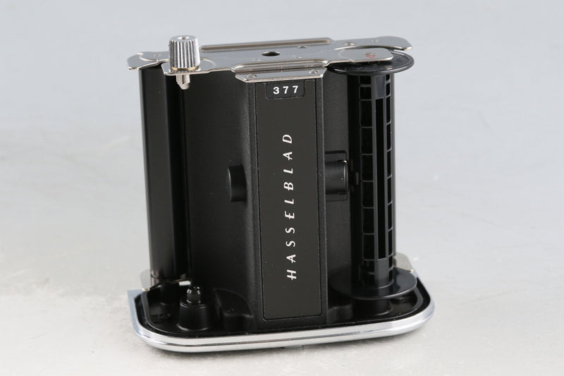 Hasselblad 503CW + Planar T* 80mm F/2.8 CF Lens + A12 With Box #61286L9