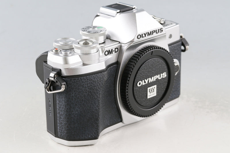 Olympus OM-D E-M10 III + M. Zuiko Digital 14-42mm F/3.5-5.6