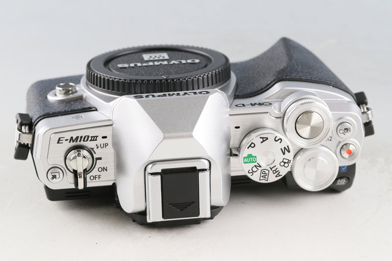 OLYMPUS オリンパス OM-D E-M10 40-150mm 約630回 楽天市場】オリンパス OM-D E-M10 MarkIVボディ ブラック + 望遠