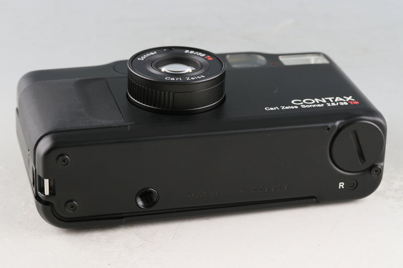 【ジャンク】　CONTAX T2 フィルムカメラ KYOCERA (京セラ) コンパクトフィルムカメラ CONTAX T2 ジャンク