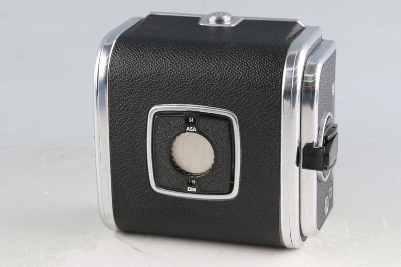 Hasselblad 500C/M + Carl Zeiss Planar T* 80mm F/2.8 C Lens + A12 #61735E1
