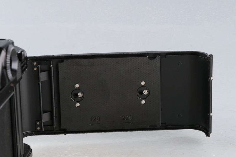 Asahi Pentax 67 TTL + SMC Takumar 6x7 105mm F/2.4 Lens #61817E3