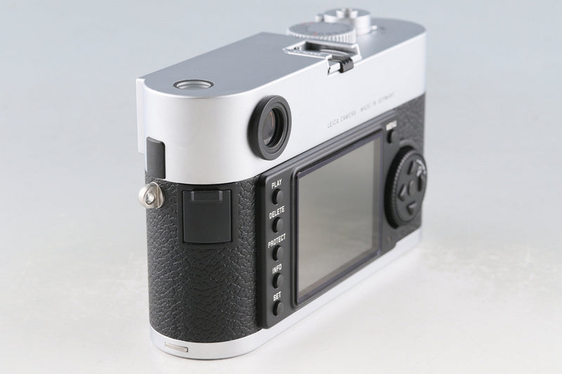 Leica M8.2 Digital Rangefinder Camera #64676T – IROHAS SHOP