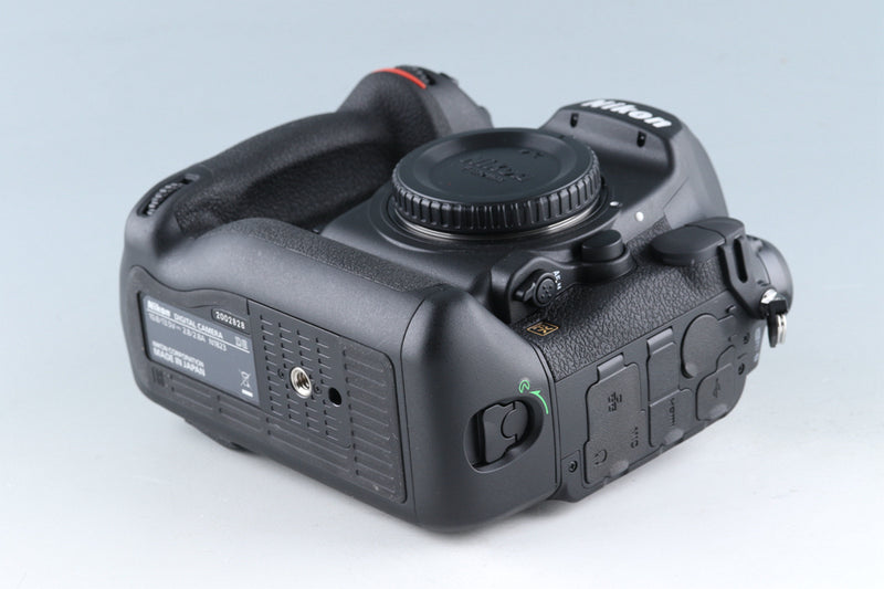 Nikon D6 Digital SLR Camera With Box #42772L5
