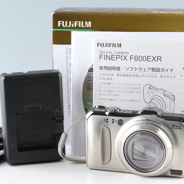 デジタルカメラ　FINEPIX F600