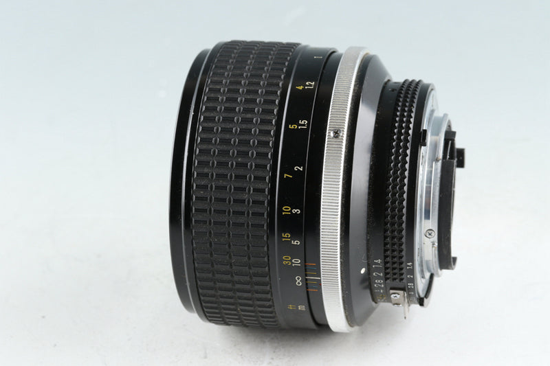 Nikon Nikkor 85mm F/1.4 Ais Lens #43747G43