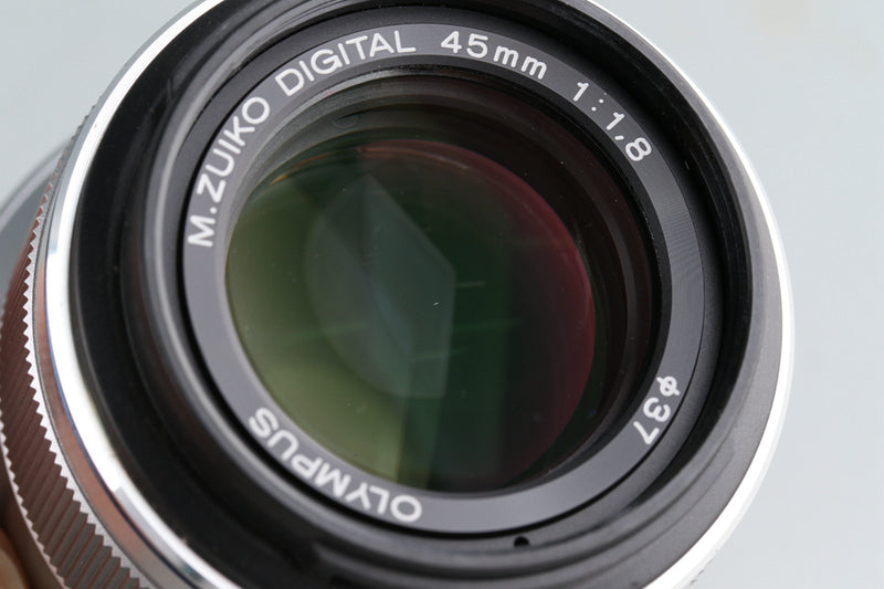 Olympus M.Zuiko Digital 45mm F/1.8 Lens for M4/3 With Box #43811L7