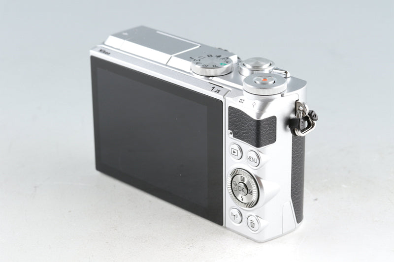 カメラニコン NIKON 1 J5 10-30mmレンズ付き 完動品 美品 付属品＋α