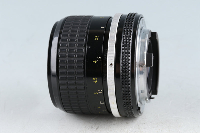 Nikon Nikkor 85mm F/2 Ai Lens #44768A3