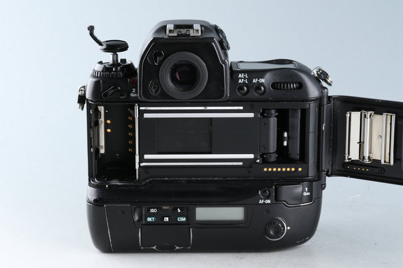 #19930 Nikon F5 35mm SLR Film CameraNikonF5シリアルナンバー