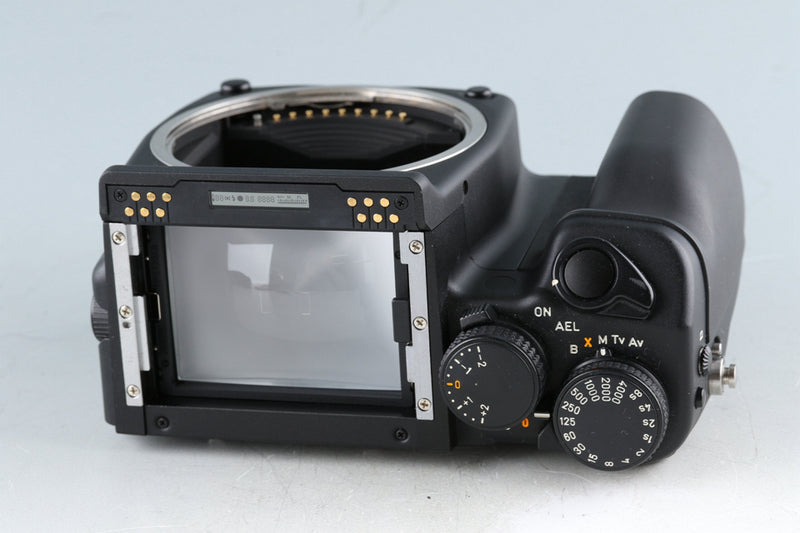 Contax 645 + Carl Zeiss Planar T* 80mm F/2 Lens #44922E4