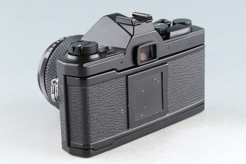 Olympus OM-2 + OM-System Zuiko Auto-Macro 50mm F/3.5 Lens #45584D5