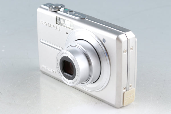 Olympus Camedia FE-220 Digital Camera With Box #46254L7