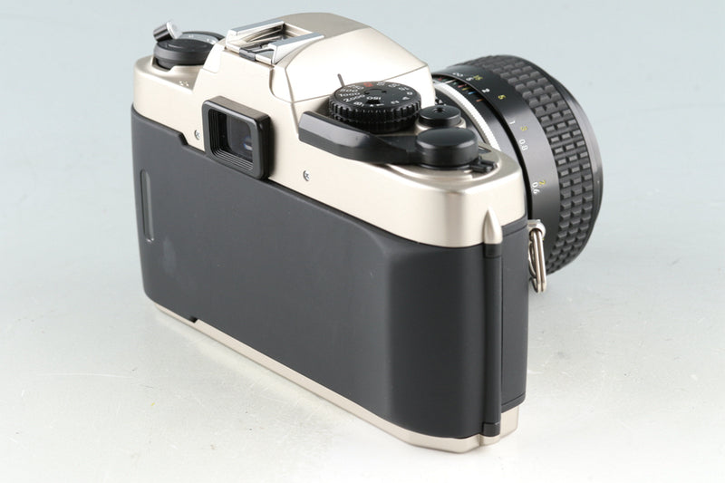 Nikon FM10 + Nikkor 35mm F/2 Ai Lens #47269D4