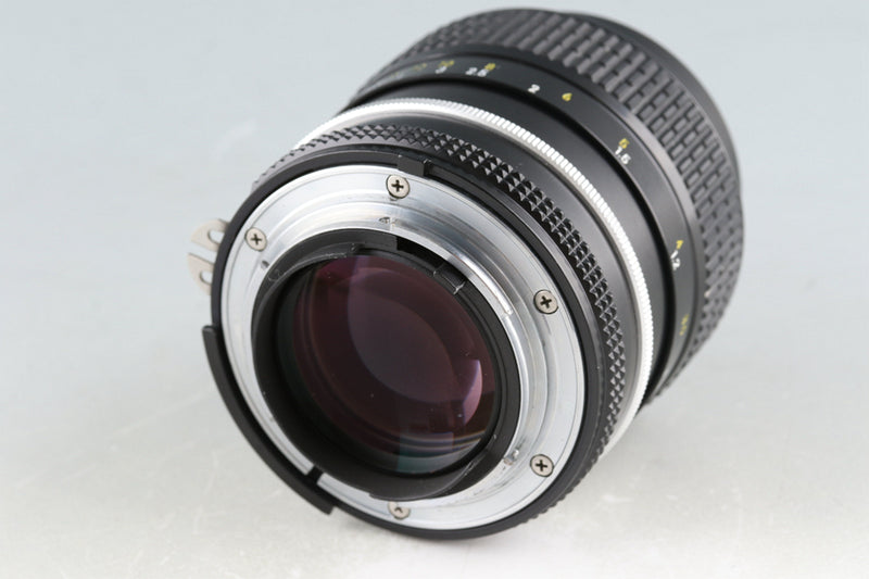 Nikon Nikkor 105mm F/2.5 Ai Lens #47657A5