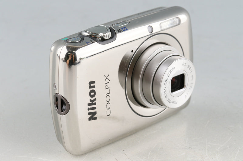 Nikon Coolpix S01 Digital Camera #47799E3