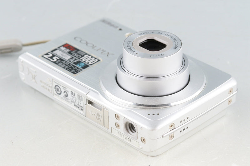 Nikon Coolpix S200 Digital Camera With Box #48157L4