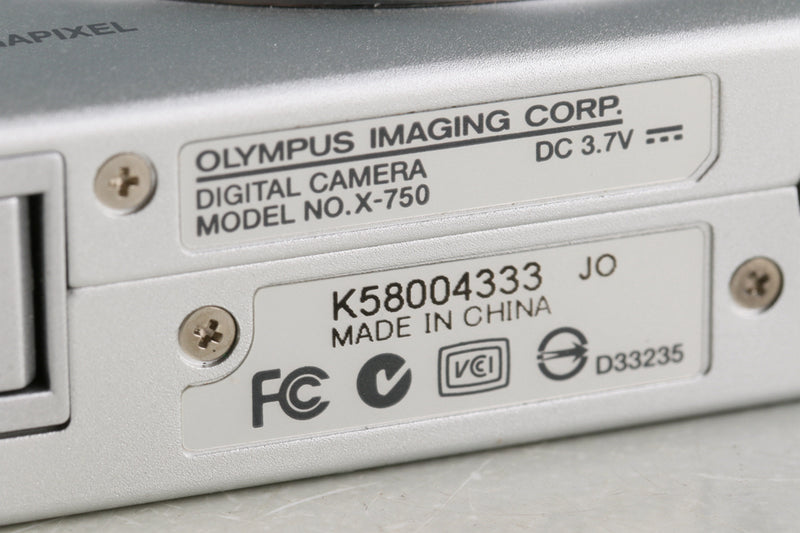 Olympus Camedia X-750 Digital Camera With Box #48432L6
