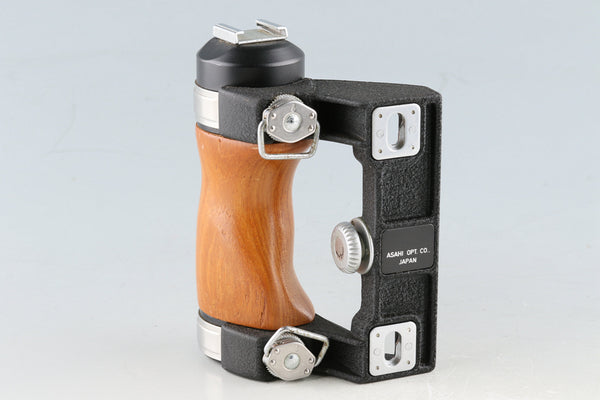 Pentax Wood Hand Grip for 6x7 67 #48538F2