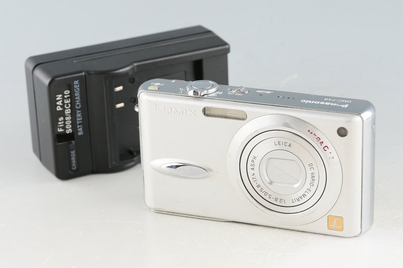 Panasonic LUMIX DMC-FX8デジタルカメラとバッテリー等セット 