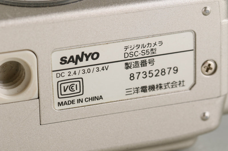 Sanyo Xacti S5 Digital Camera #48704I