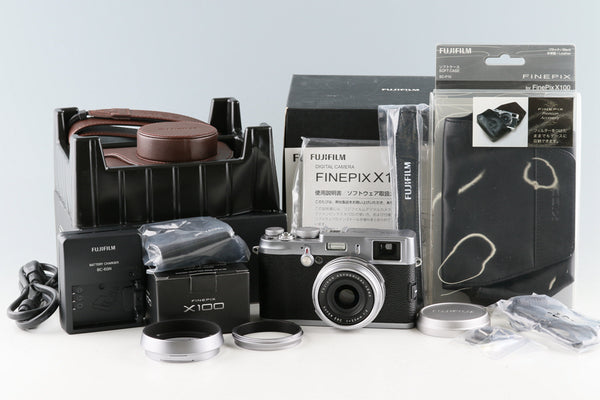 Fujifilm FinePix X100 Digital Camera With Box #48732L6