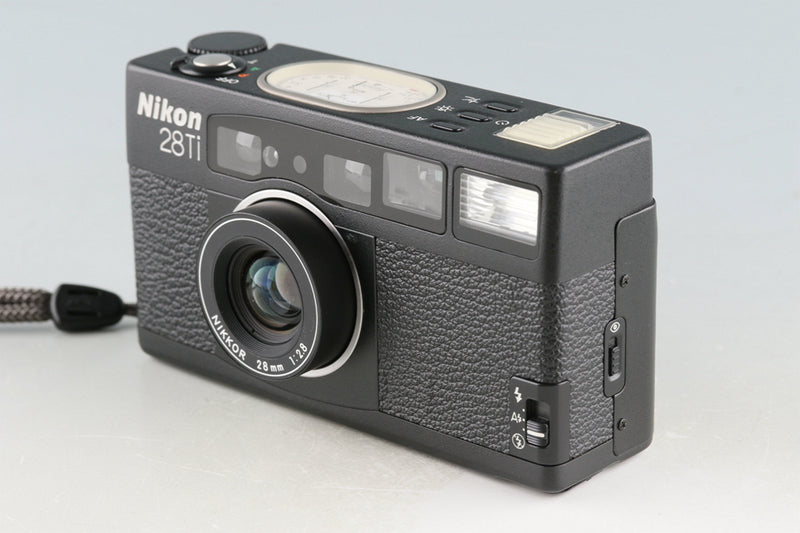 よろしくお願いいたします【希少】 Nikon ニコン 28 Ti ブラック  フィルムカメラ　美品