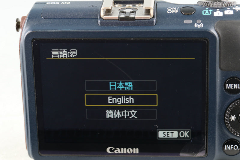 Canon EOS M + EF-M 18-55mm F/3.5-5.6 IS STM + EF-M 22mm F/2 + Speedlite 90EX #49207L3