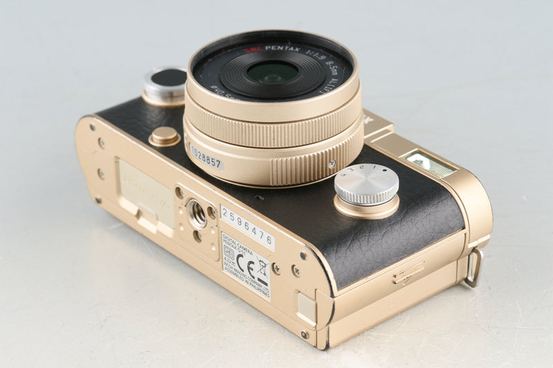 Pentax Q-S1 + SMC Pentax 5-15mm F/2.8-4.5 x 2 + 8.5mm F/1.9 Lens #50368E3