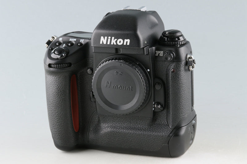 Nikon F5 35mm SLR Film Camera #50662E3