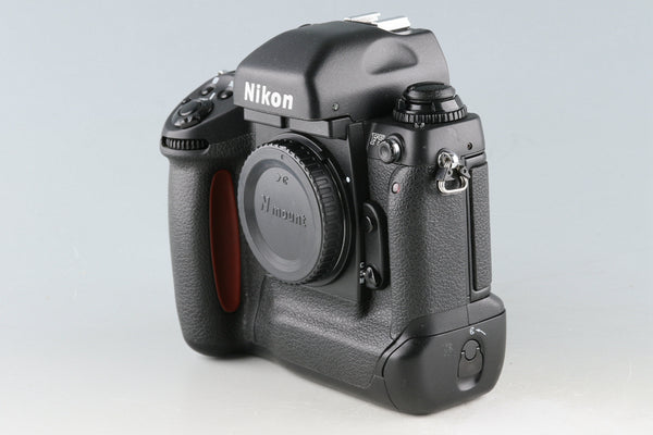 Nikon F5 35mm SLR Film Camera #50662E3