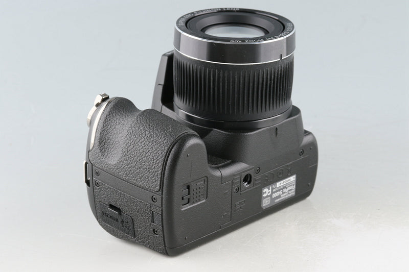 Fujifilm Finepix S4000 Digital Camera #51181I