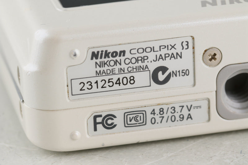 Nikon Coolpix S3 Digital Camera #51833J