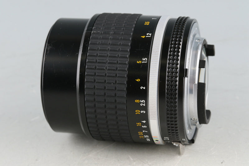 Nikon Nikkor 105mm F/2.5 Ais Lens #52033H12